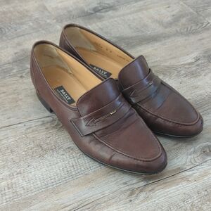 Vintage Bally Men's Dark Brown Leather Slip-On Loafers. Very Lightly Used.